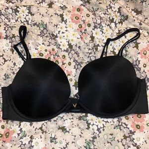 Women’s Victoria’s Secret Black Very Sexy Push Up Bra